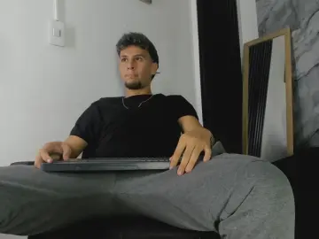 Cam4 Nude Webcam of AlanSmith_