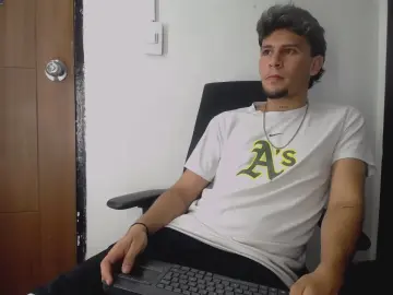 Cam4 Nude Webcam of AlanSmith_