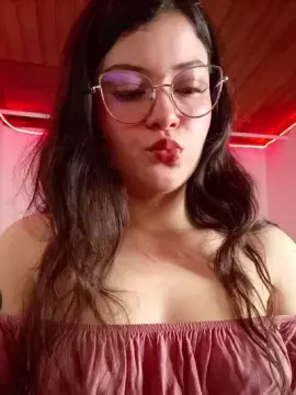 Cam4 Free Porn Cam of juli05star