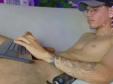 Cam4 Live Porn of david_huge