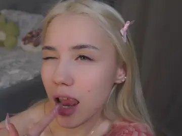 Cam4 Free Porn Cam of blue_bow