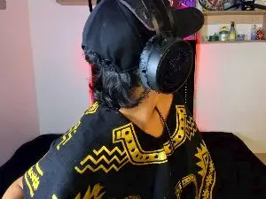 Cam4 Free Live Porn of Alejoo_Storms