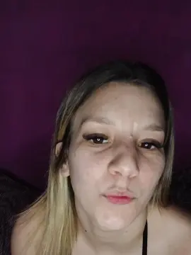 Cam4 Nude Webcam of nicolee_21