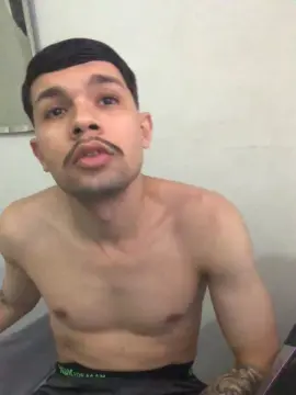 Cam4 Free Porn Cam of beh_pauzao