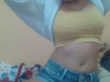 Cam4 Free Live Porn of briscelatafit3