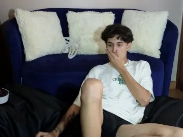 Cam4 Sex Cam of Derekswan