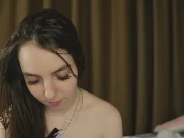 Cam4 Watch Live Sex Cams of HollisColburn