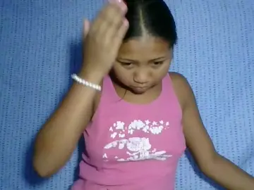 Cam4 Live Porn of elinah_xxx