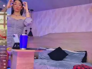 Cam4 Live Sex Cam of kyliehot_