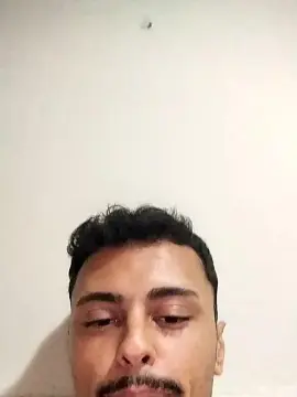 Cam4 Free Porn Cam of Gusttavobezerra