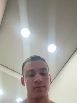 Cam4 Live Porn of LeoDelvey_