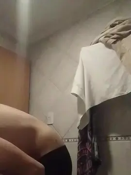 Cam4 Free Live Porn of dan_x23