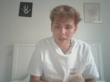 Cam4 Watch Live Sex Cams of kevinlepassif