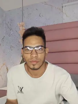 Cam4 Sex Chat of ETHAN_DRAVEN