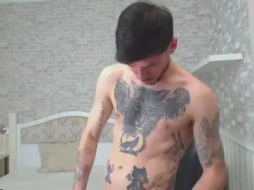 Cam4 Free Live Porn of JonahShaw