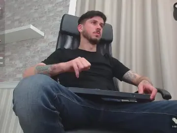 Cam4 Watch Live Sex Cams of JonahShaw