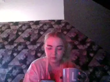 Cam4 Adult Webcam of LOLAforeverxoxo