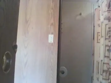 Cam4 Live Porn of Littleguy25