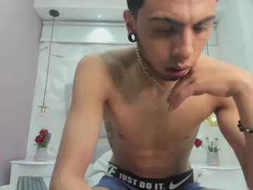 Cam4 Best live sex cam show of Phoeniix19