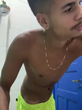 Cam4 Free Porn Cam of leoncariocadot