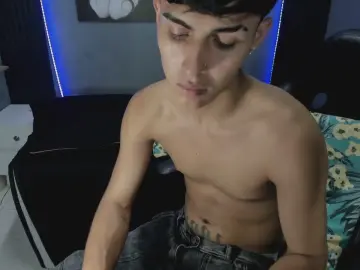 Cam4 Adult Webcams of Ethan_Jamees