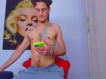 Cam4 Live Sex of Axel_sex69
