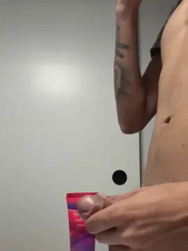 Cam4 Private Sex Chat of Alexiitooo