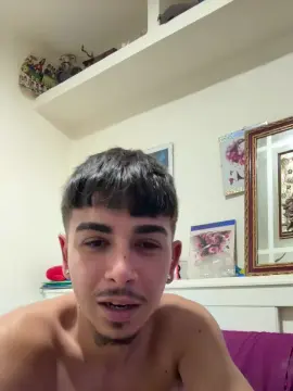 Cam4 Sex Chat of Alexiitooo