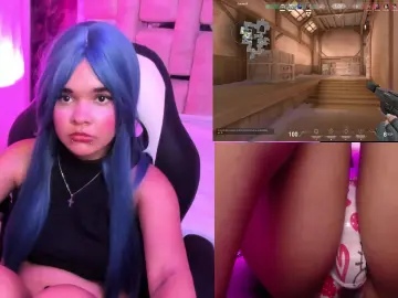 Cam4 Live Porn of PetiteSally