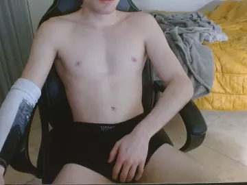 Cam4 Free Live Porn of FitBoywow