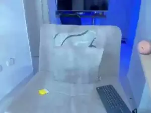 Cam4 Live Porn of Andyvibes19