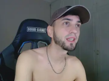 Cam4 Watch Live Sex Cams of isobelo