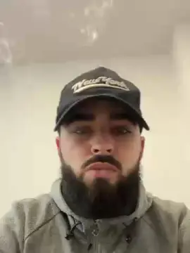 Cam4 Free Live Porn of aimar18