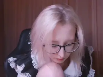 Cam4 Adult Video Chat of WinterBessone