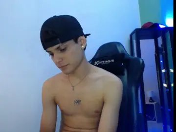 Cam4 Live Porn of dilan_hott_