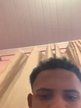 Cam4 Best Webcam of Novinho18hot_