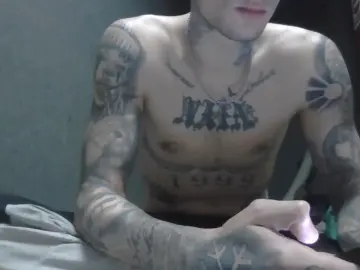 Cam4 Live Sex of Tattooboy_19