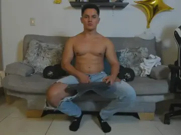 Cam4 Watch Live Sex Cams of Julian_wallace