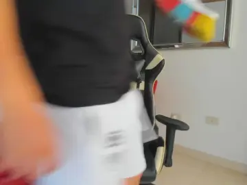 Cam4 Free Live Porn of Julian_wallace