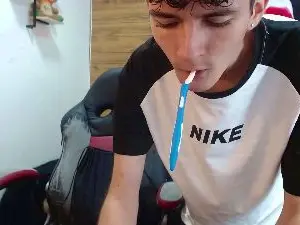 Cam4 Best Webcam of trevor_mob