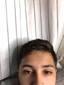 Cam4 Adult Webcams of HenriqueXz244