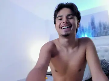 Cam4 Live Porn of MathewAdamss