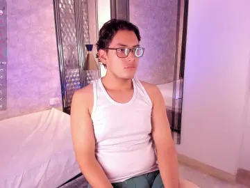 Cam4 Live Sex Cam of TheoHart