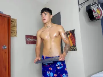 Cam4 Live Sex Cam of IronTouchh