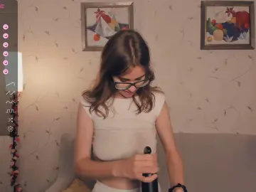 Cam4 Nude Webcam of LynneCrust