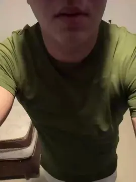 Cam4 Watch Live Sex Cams of MlkGato01