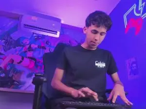 Cam4 Private Sex Chat of Melvin_Shimmer