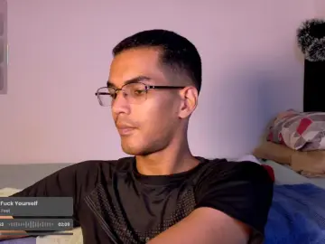 Cam4 Live Sex of pikashuu7u7