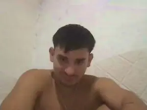 Cam4 Nude Webcam of E1drian32_