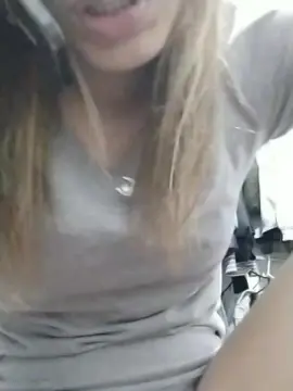 Cam4 Free Live Porn of juanit19